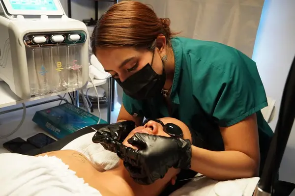 Tratamiento HydraFacial con tecnología vortex